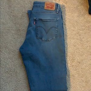 Levi jeans